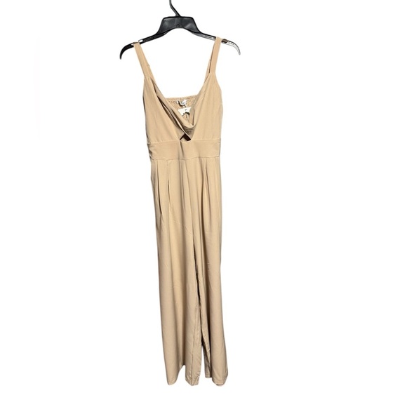 Colombian long beige bodysuit wide leg sleeveless v-neck size m - Picture 2 of 14